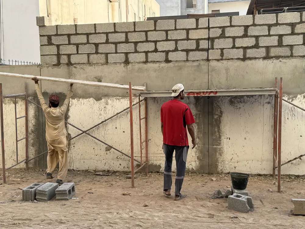 كيف تختار المواد المناسبة للمباني التجارية؟