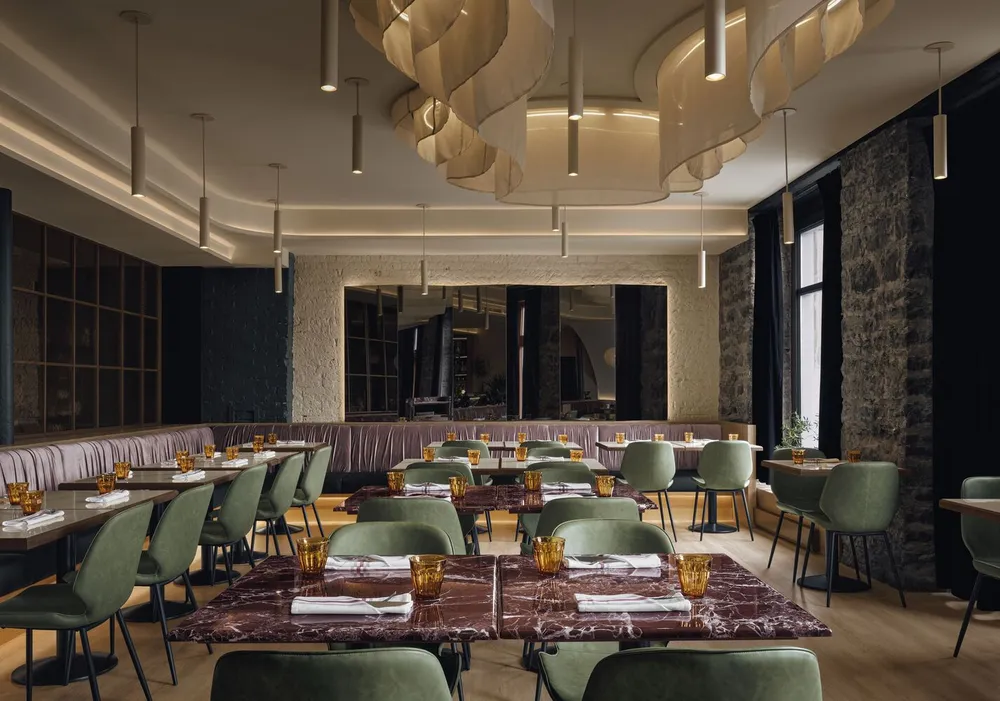 تصميم مطاعم مودرن مسقط: كيف تخلق وجهة لا تُنسى لزبائنك؟