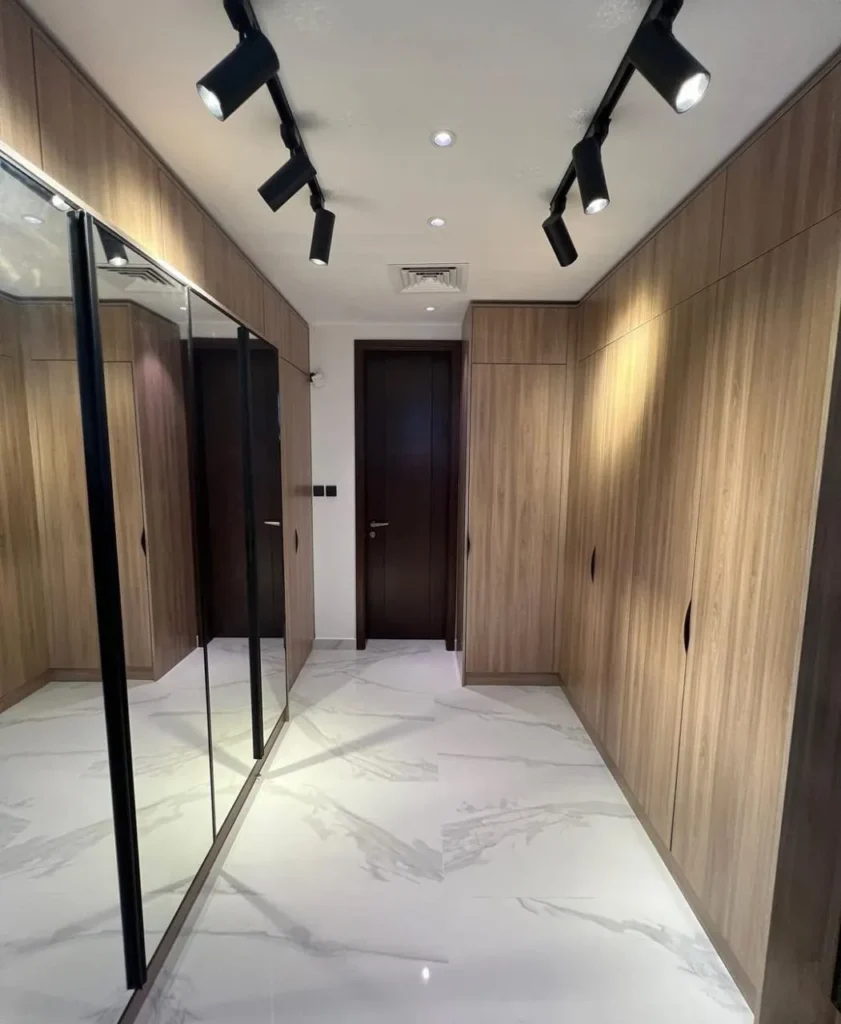 غرف نوم بشكل زاوية (L-shape)